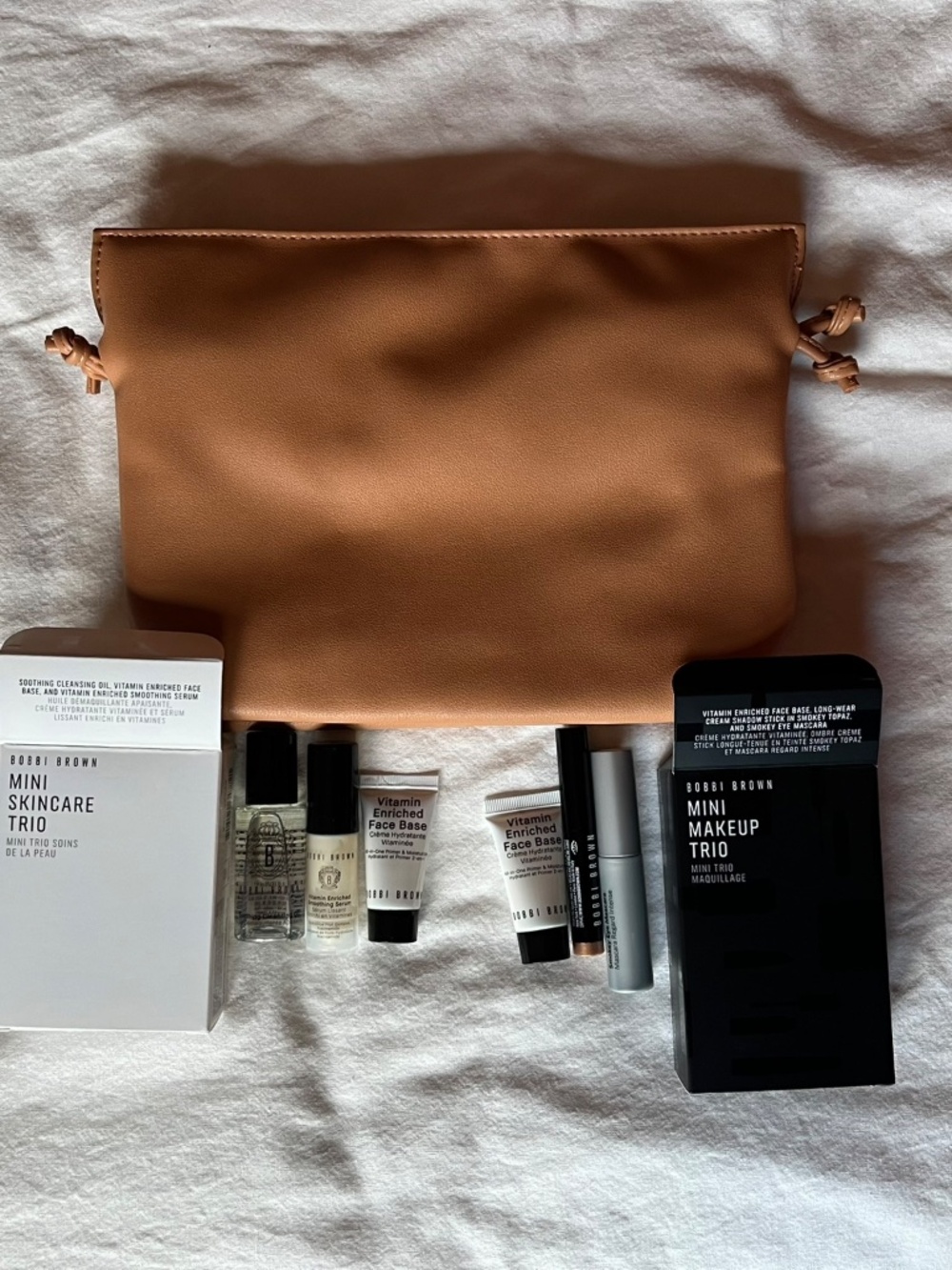 NWT Bobbi Brown makeup case and trial-size makeup